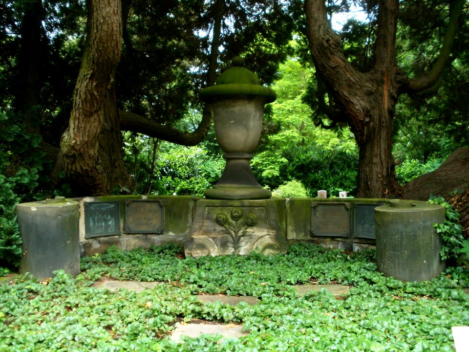 20120604Friedhof_St_Johann01