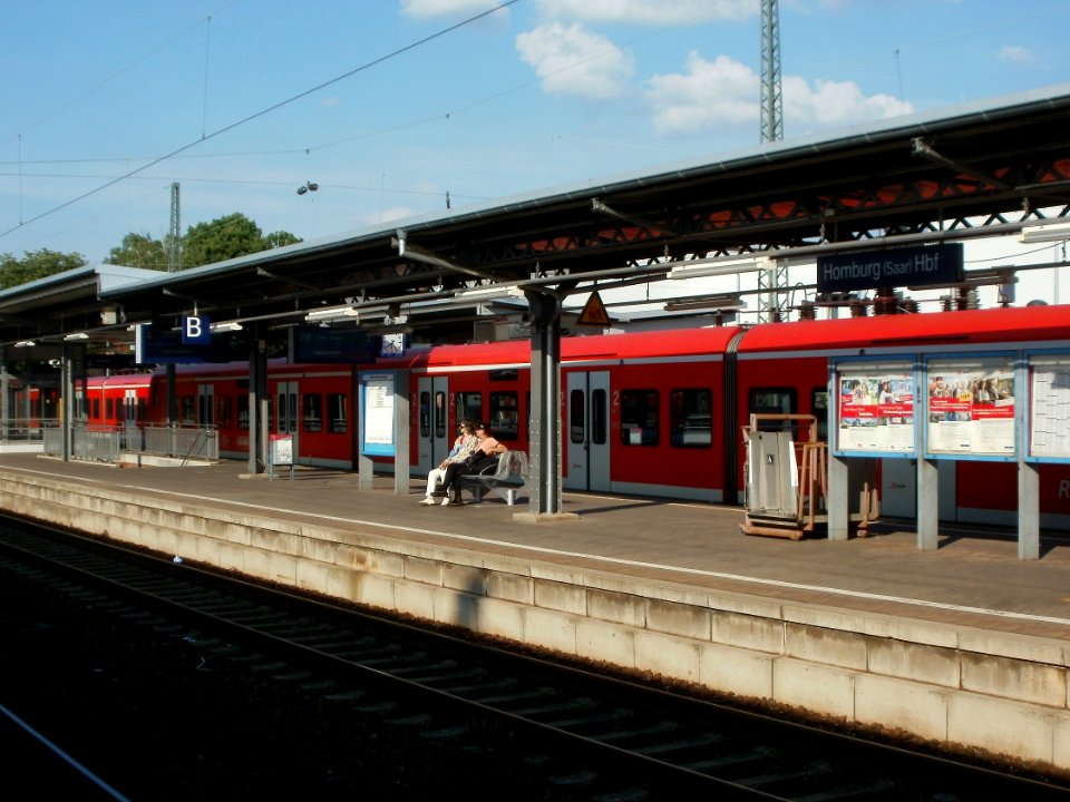 20120530Bahnhof_Homburg1