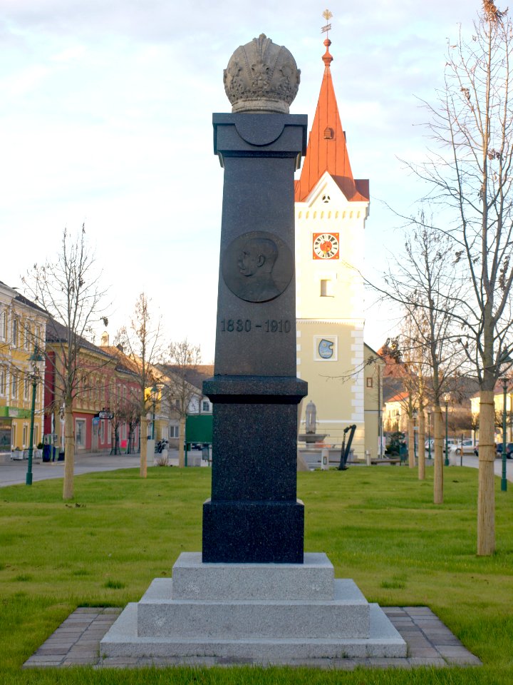 2012.11.25_-_Wallsee_-_Franz-Josef-Denkmal_-_01