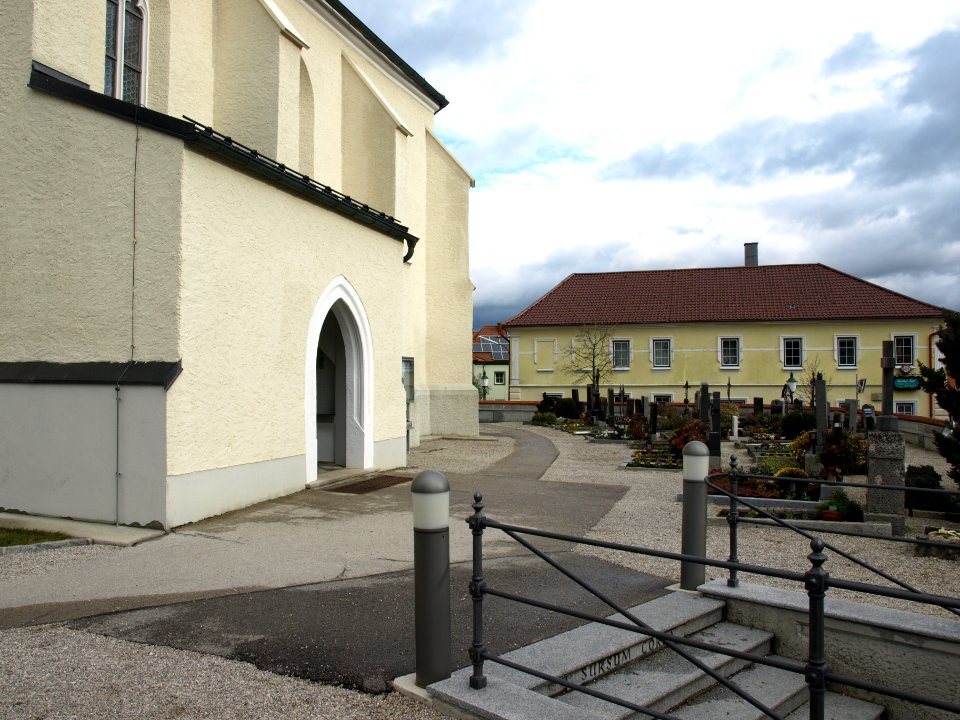 2012.12.24_-_Wolfsbach_-_Friedhof_-_01