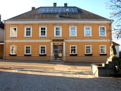 2012.11.14_-_Neustadtl_-_Schulhaus_-_01