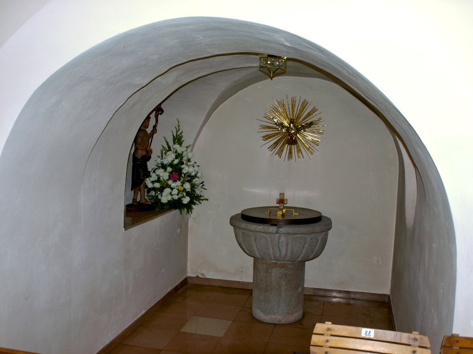2012.11.14_-_Viehdorf_-_Pfarrkirche_hll._Petrus_und_Paulus_-_14