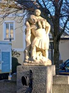 2012.11.14_-_Neustadtl_-_Christophorusbrunnen_-_02