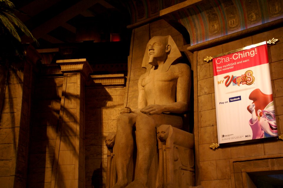 2012.10.05.183537_Pharaoh_Luxor_Hotel_Las_Vegas_Nevada