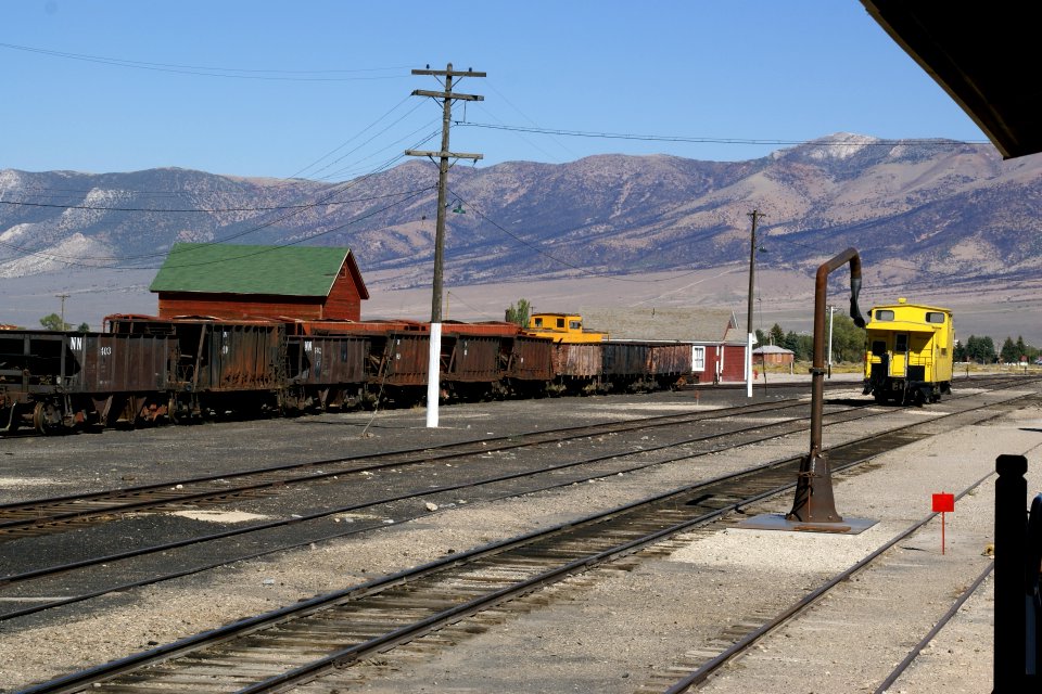 2012.10.03.140435_Train_station_Ely_Nevada