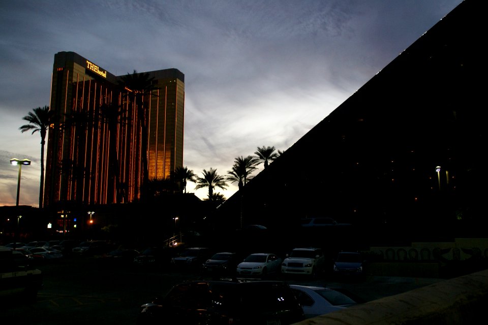 2012.10.05.183217_THEhotel_Las_Vegas_Nevada
