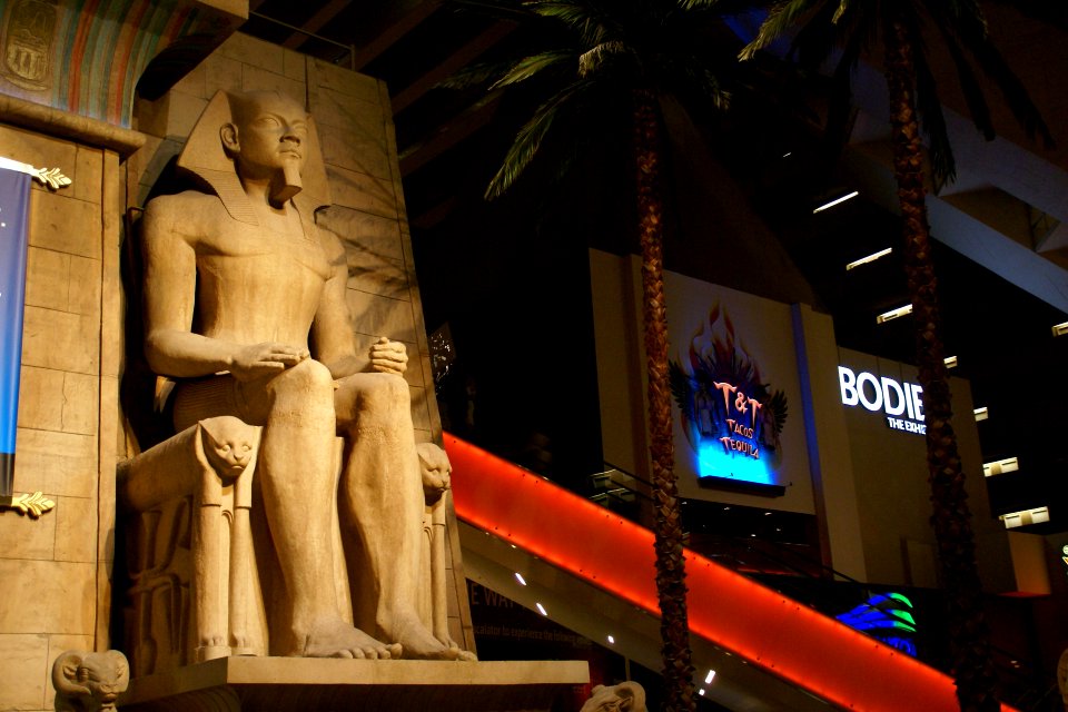 2012.10.05.183550_Pharaoh_Luxor_Hotel_Las_Vegas_Nevada