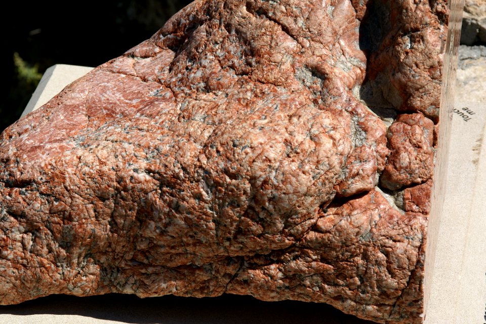 2012.09.14.122942_Cremation_pegmatite_Yavapai_Point_Grand_Canyon_Arizona