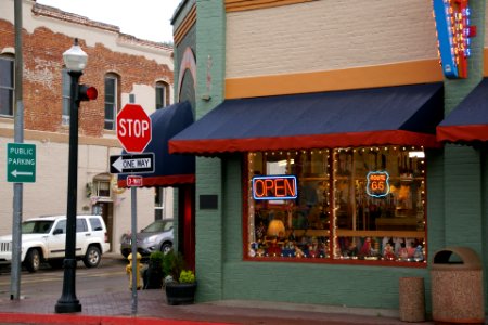 2012.09.11.172101_Shop_W_Route_66_Williams_Arizona_USA