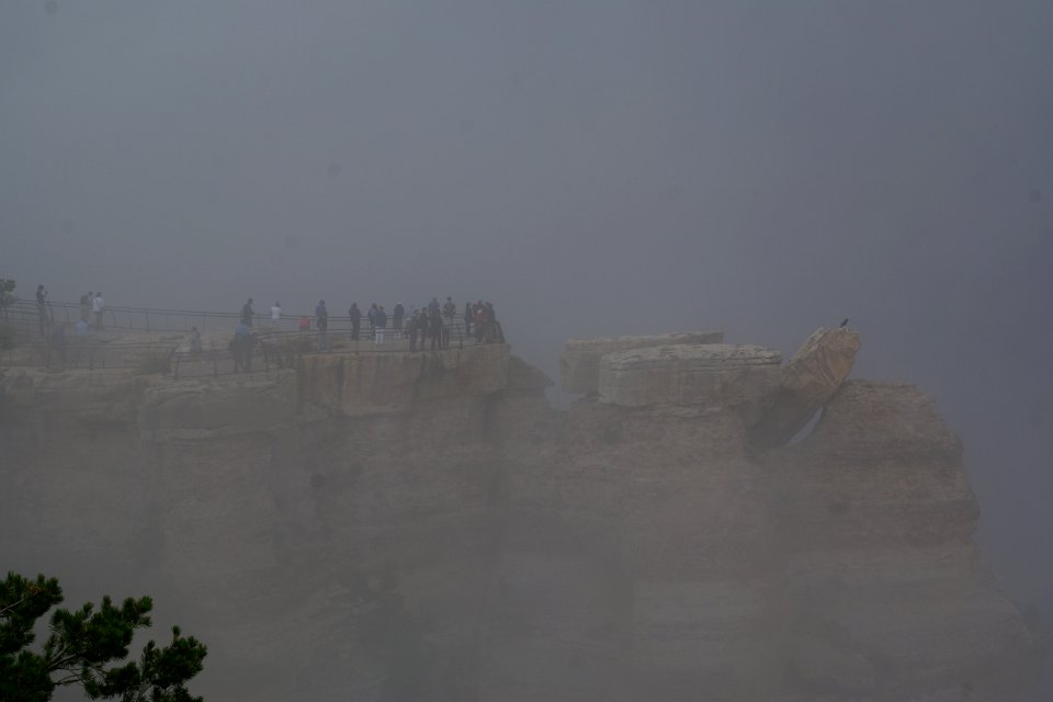 2012.09.13.100514_People_Fog_Mather_Point_Grand_Canyon_Arizona