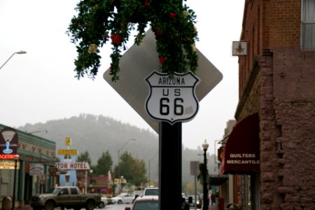 2012.09.11.173138_Sign_W_Route_66_Williams_Arizona_USA