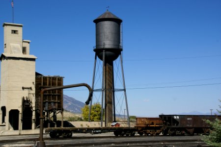 2012.10.03.130650_Water_tower_train_station_Ely_Nevada photo