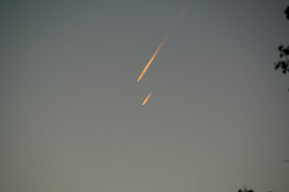 2012.10.01.181945_Contrails_South_Temple_Street_Salt_Lake_City_Utah
