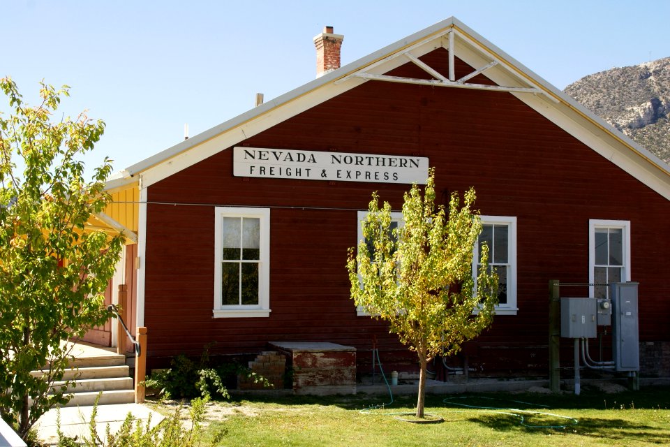 2012.10.03.130705_Train_station_Ely_Nevada
