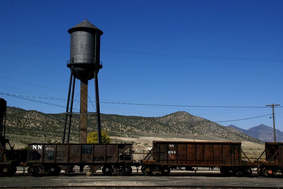 2012.10.03.131233_Water_tower_train_station_Ely_Nevada