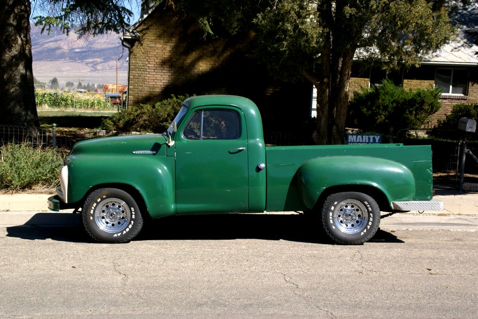 2012.10.03.130937_Studebaker_pickup_ca._1954_Ely_Nevada