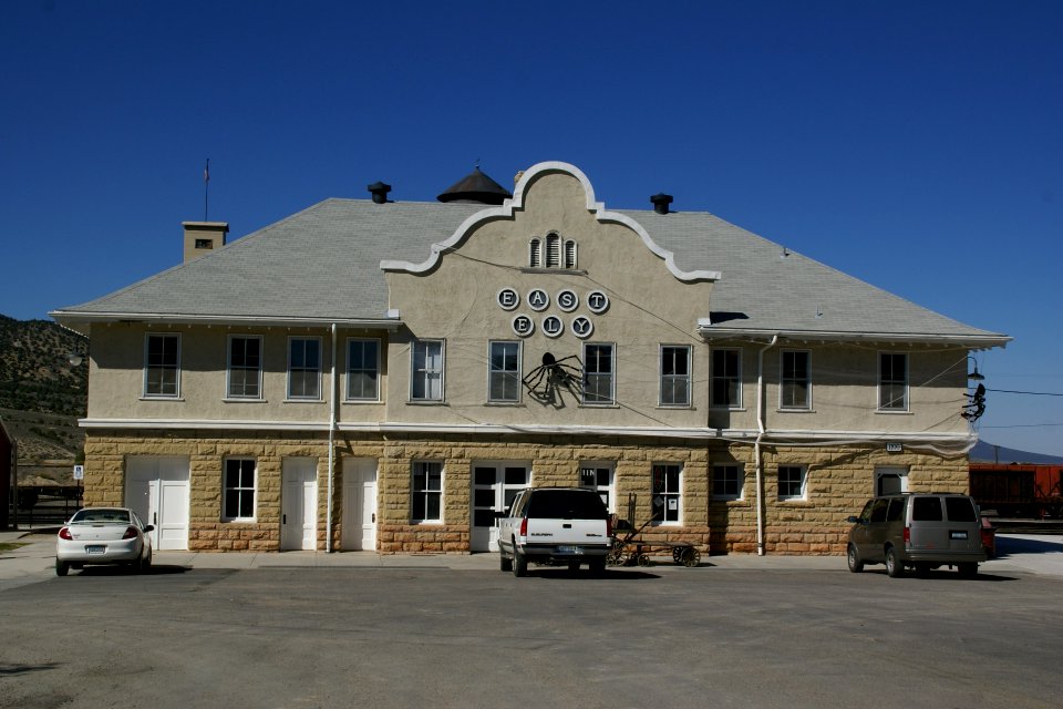 2012.10.03.140030_Train_station_Ely_Nevada