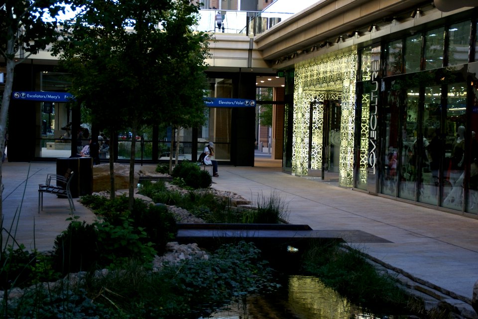 2012.10.01.172459_City_Creek_Center_Salt_Lake_City_Utah