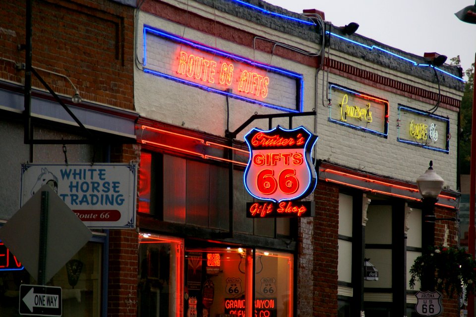 2012.09.11.172042_Shop_W_Route_66_Williams_Arizona_USA