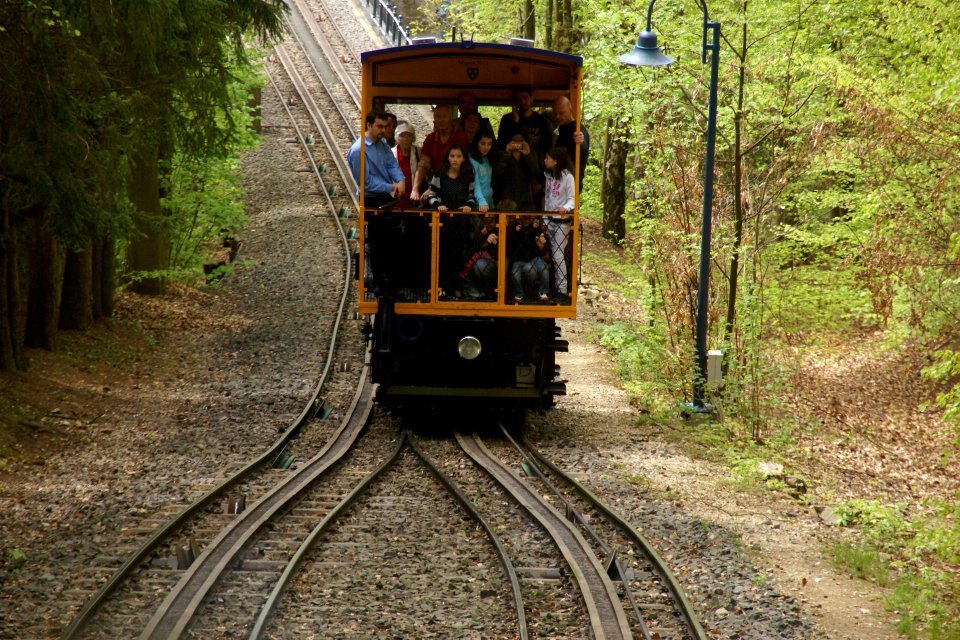 2012.09.24.114310_Abfahrt_Nerobergbahn_Neroberg_Wiesbaden
