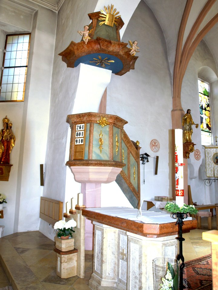 2012.04.28_-_St._Martin-Karlsbach_-_Pfarrkirche_hl._Martin_-_06