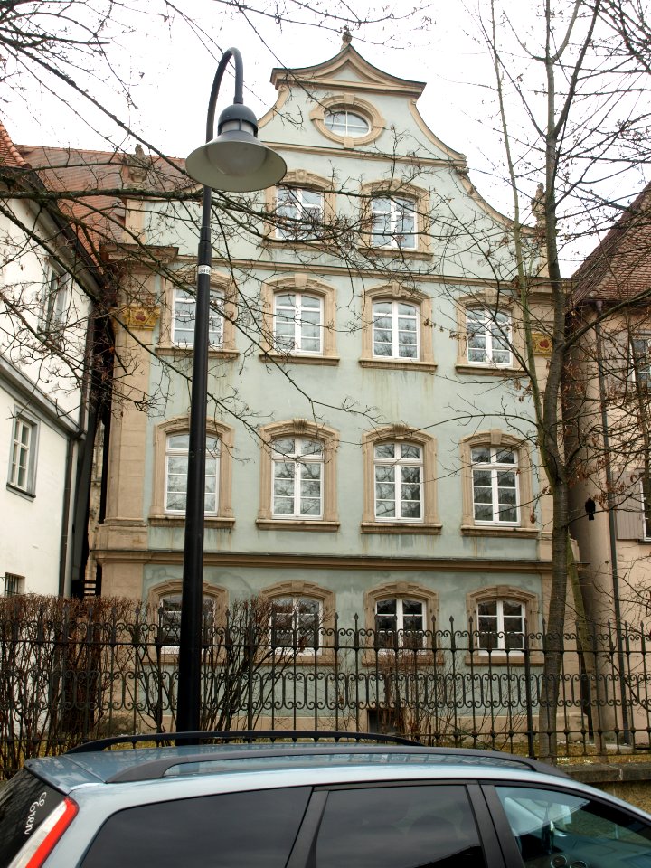 2012.03.06_-_Schwäbisch_Gmünd_-_Münsterplatz_7_Kapitelshaus_-_03