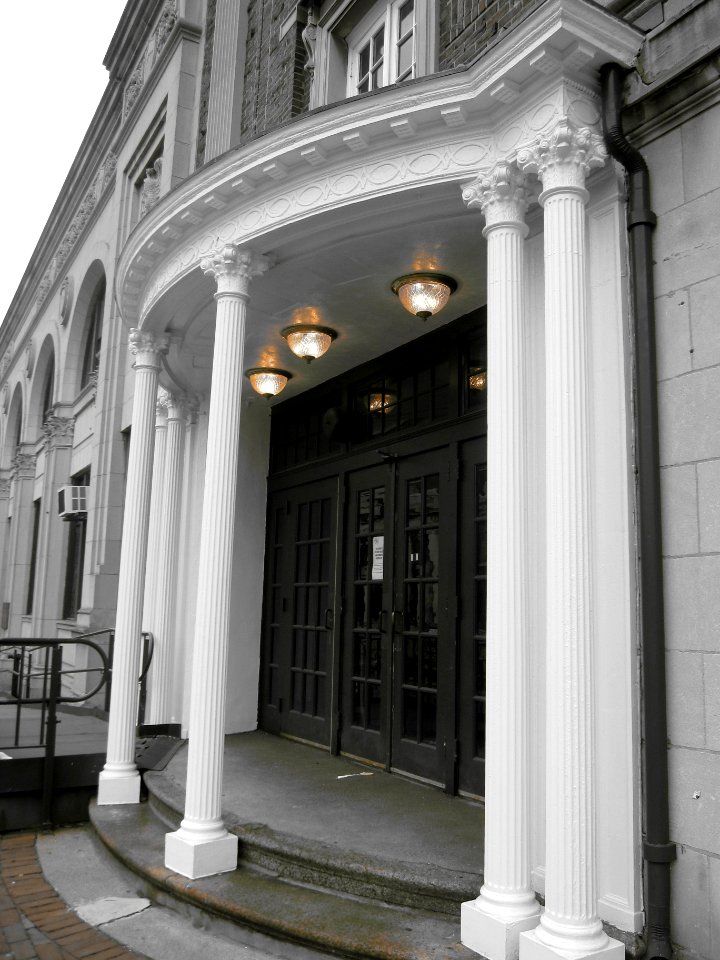 2012_BUTheatre_HuntingtonAve_Boston_Massachusetts_USA_door