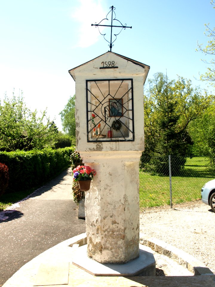 2012.04.28_-_Ybbs_an_der_Donau_-_Tabernakelsäule_-_Am_alten_Roßmarkt_-_01