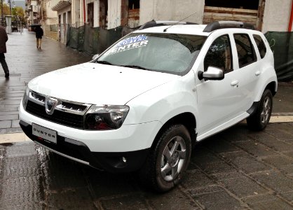 2012_Dacia_Duster_1.5_dCI_front