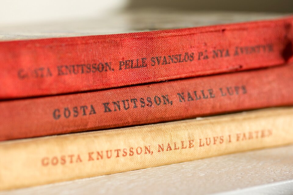Bookcase background macro