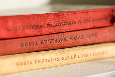 Bookcase background macro