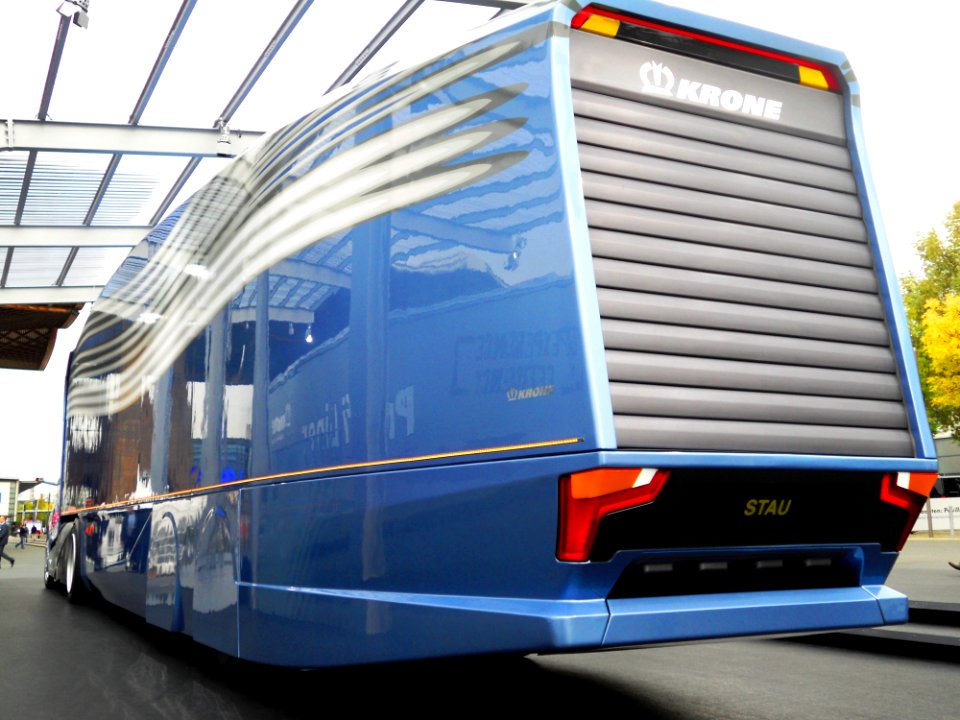 2012_MAN_Concept_truck_with_Krone_Aeroliner._Rear_view_2.Spielvogel