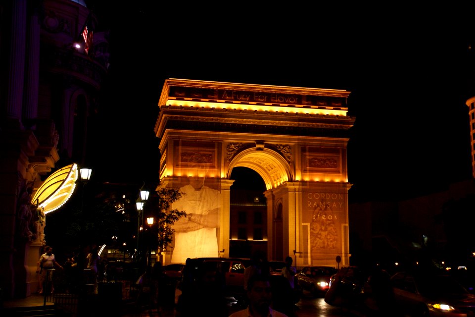 2012.09.08.202622_Arch_Paris_Drive_Las_Vegas_Nevada
