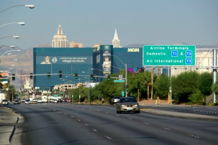 2012.09.09.081300_E_Tropiacana_Avenue_Las_Vegas_Nevada