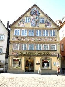 2012.03.06_-_Schwäbisch_Gmünd_-_Marktplatz_25_Mohrenapotheke_-_01
