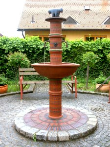 2012.05.21_-_Riegersburg_-_Brunnen_-_01