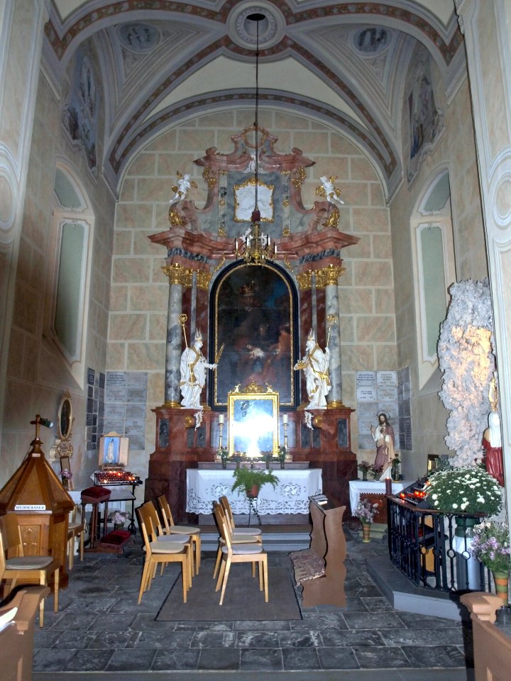 2012.11.08_-_Waidhofen_an_der_Ybbs_-_Ehem._Kapuzinerkirche_Graben_13_-_02