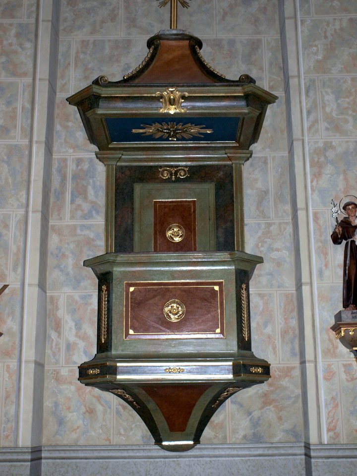 2012.11.08_-_Waidhofen_an_der_Ybbs_-_Ehem._Kapuzinerkirche_Graben_13_-_04