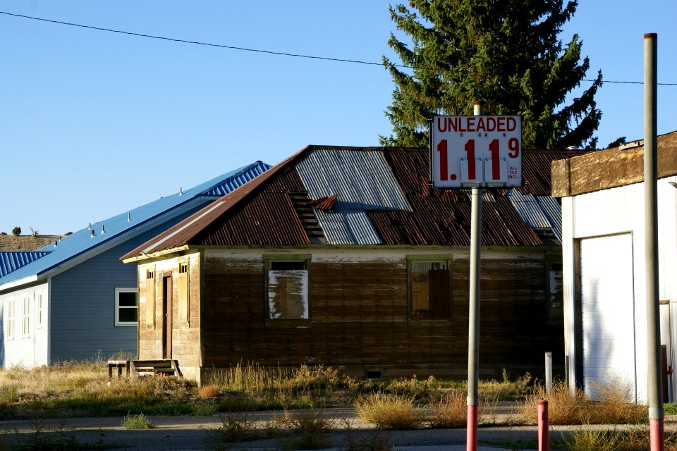 2012.10.03.170918_Gas_price_Main_Street_Ruth_Nevada