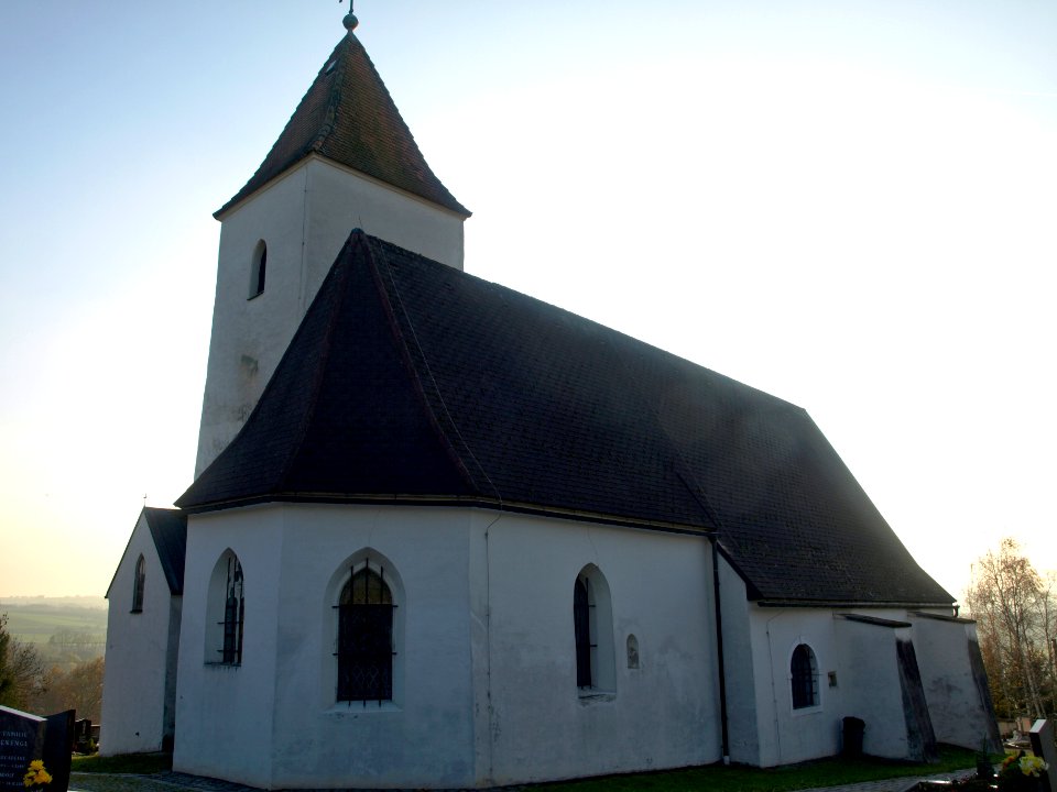 2012.11.14_-_Ardagger_Markt_-_Pfarrkirche_hl._Nikolaus_und_Friedhof_-_04