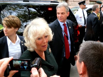 2012_Royal_Tour_of_Canada,_Queen's_Park_10