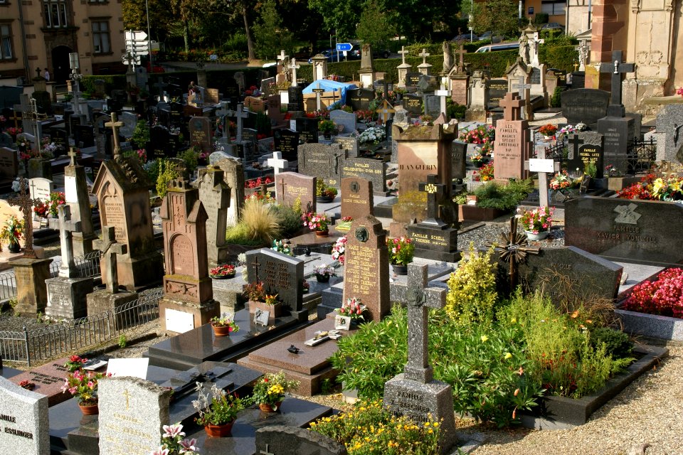 2011.09.17.110105_Cemetery_Sts._Pierre_et_Paul_Obernai
