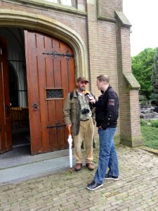 2011-06-19_WP10NL_-_Omroep_Brabant_interviewing_at_Bisschopskapel
