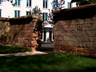 20110419Stadtmauer_StJonann1