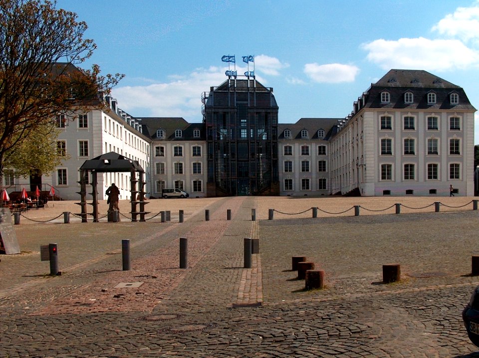 20110418Schloss_Saarbrücken2