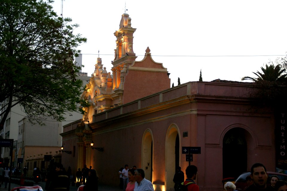 2011.10.19.192845_Convento_Santa_Teresa_Córdoba_Argentina