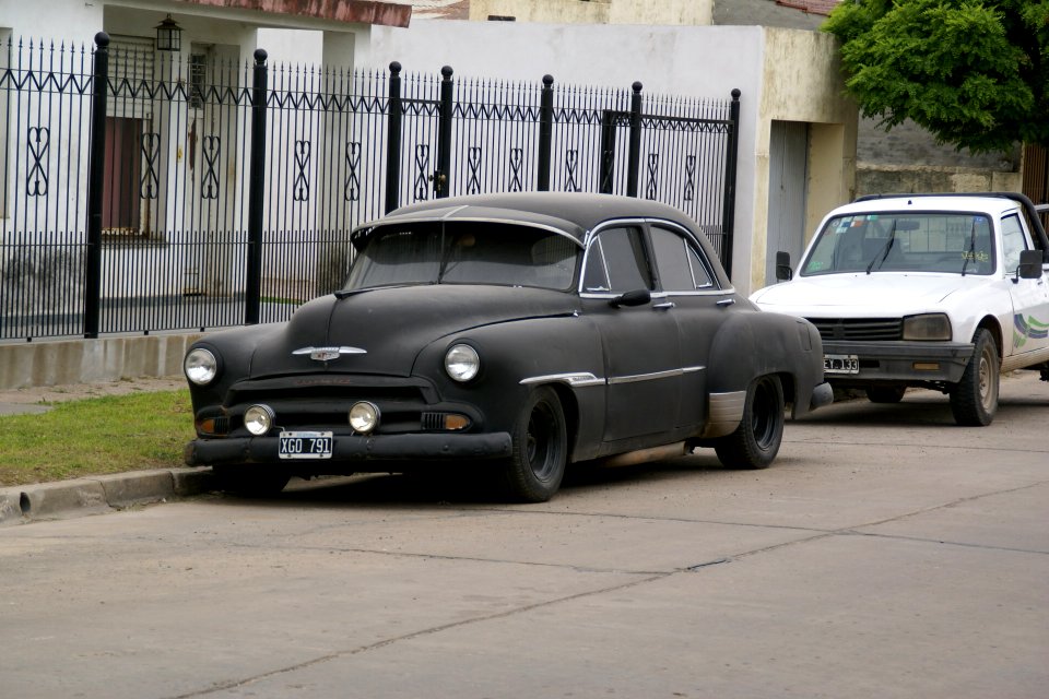 2011.101.18.130335_Old_Chevrolet_Carmen_de_Areco_Argentina