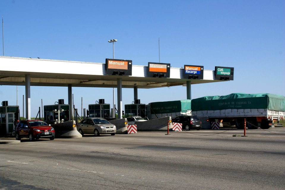 2011.10.19.163238_Peaje_Autopista_Villa_María_Córdoba_Argentina