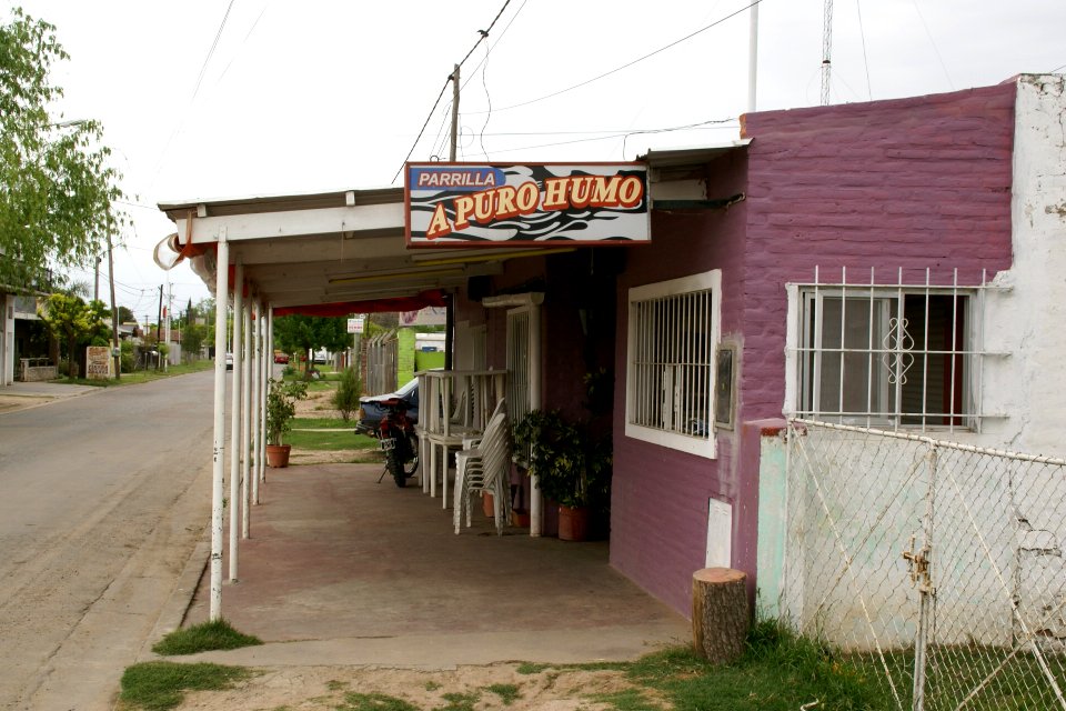 2011.101.18.130211_Parrilla_Carmen_de_Areco_Argentina