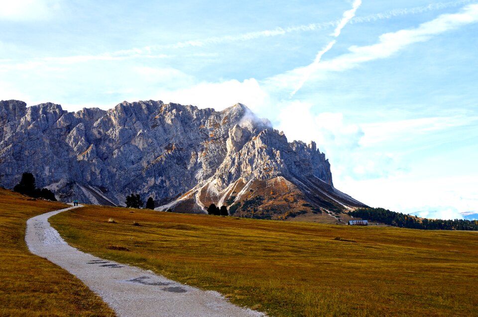 Peitlerkofel rock clouds photo